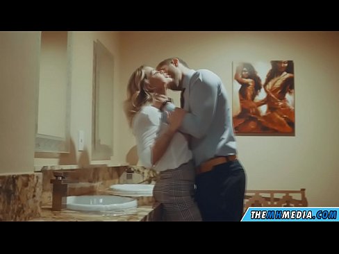 ❤️ Kai krūtininga blondinė vilioja tave viešajame tualete ❤ Porno vk prie mūsų lt.xxxpornolive.ru ❌❤